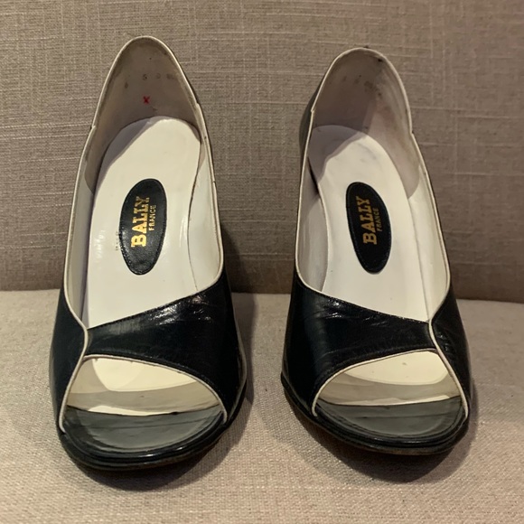 Vintage Bally France Navy Peep Toe Heels - Picture 3 of 10